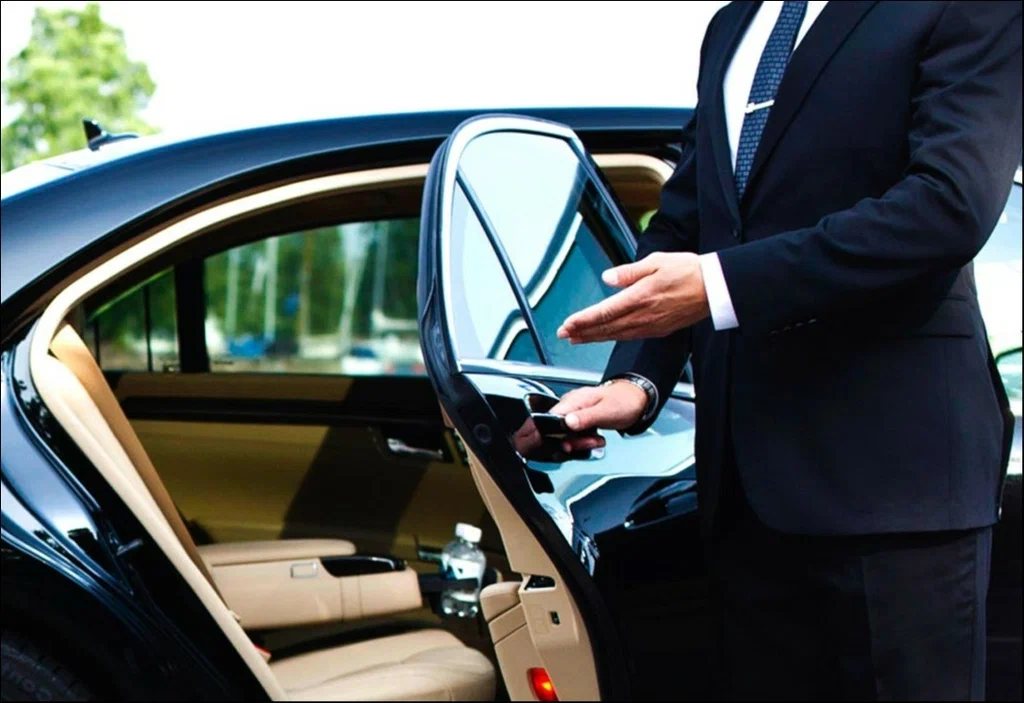 Luxury Chauffeur Service Dubai