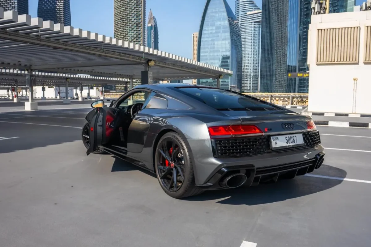 Audi R8 Coupe Performance V10 (1)