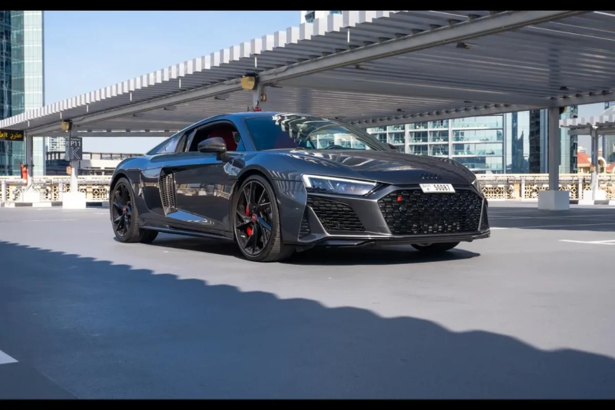 Audi R8 Coupe Performance V10 (2)