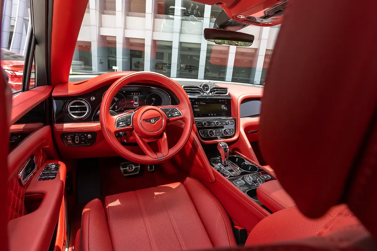 Bentley Bentayga - 2022 img (5)