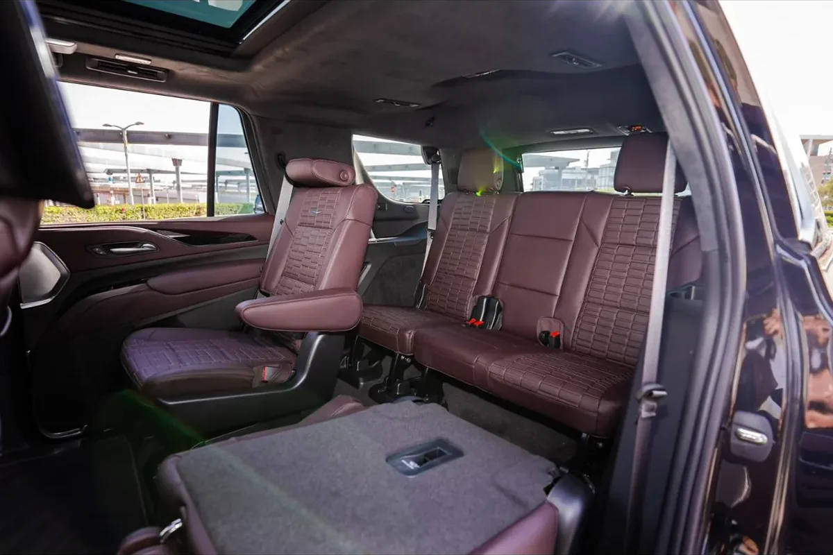 Cadillac Escalade Platinum (1)