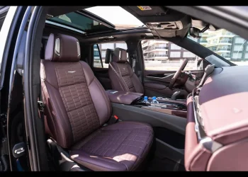 Cadillac Escalade Platinum (4)