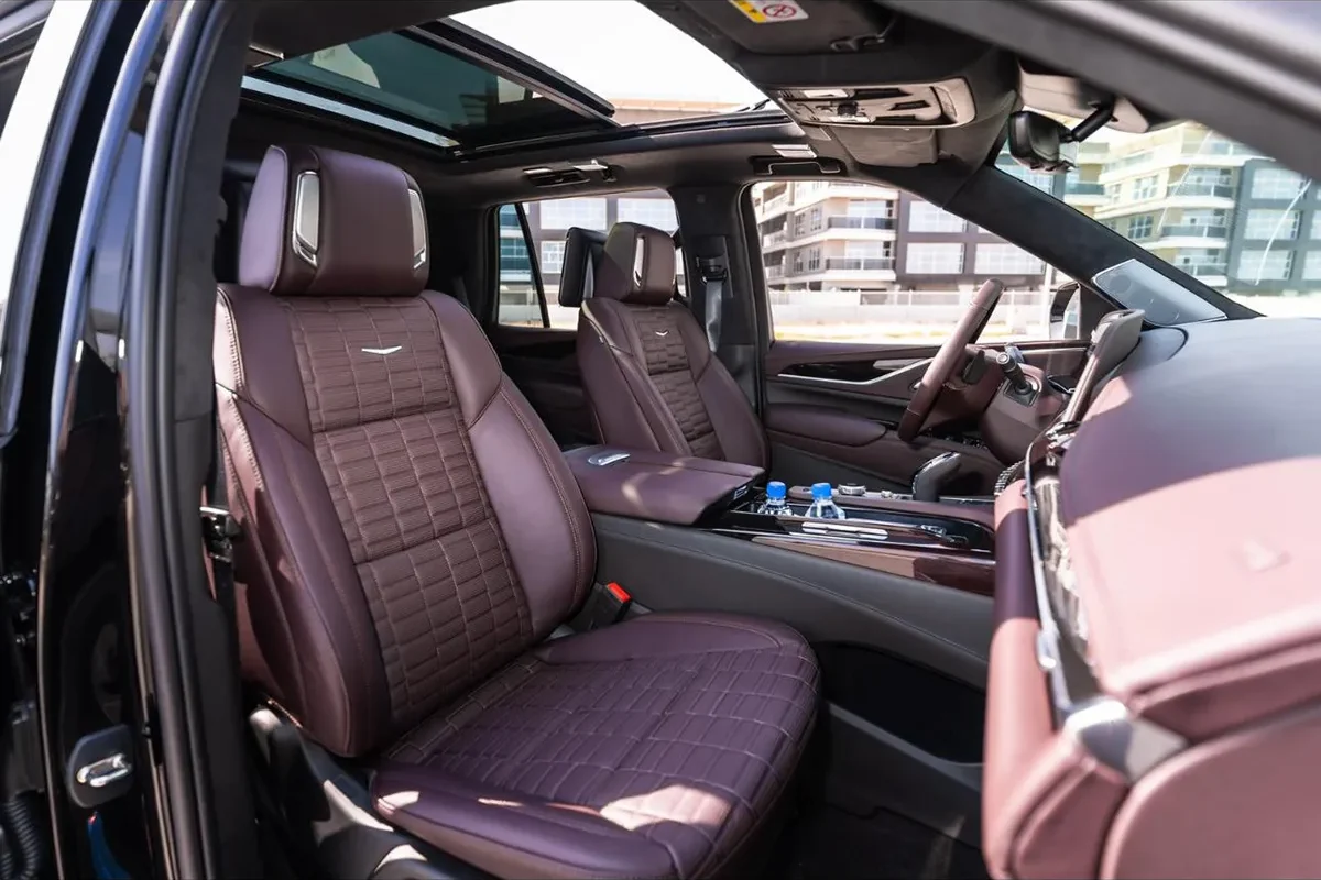 Cadillac Escalade Platinum (4)