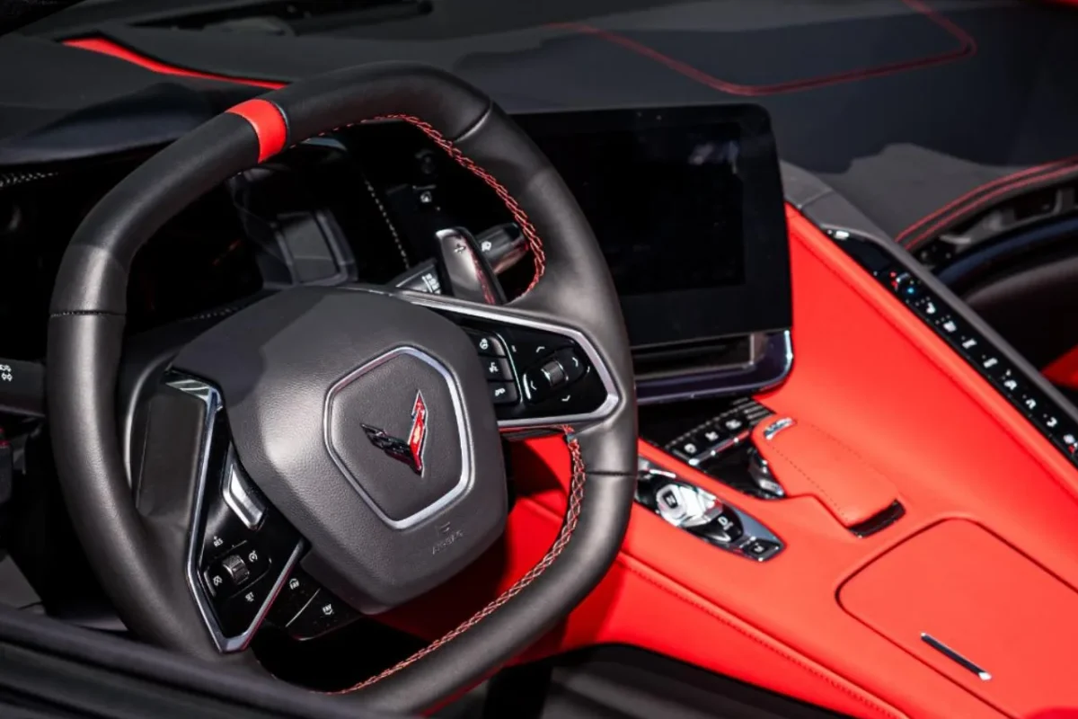 Chevrolet Corvette C8 Stingray Convertible (1)