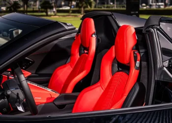 Chevrolet Corvette C8 Stingray Convertible (2)