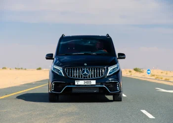 Mercedes-Benz V250 VIP Falcon Edition 01